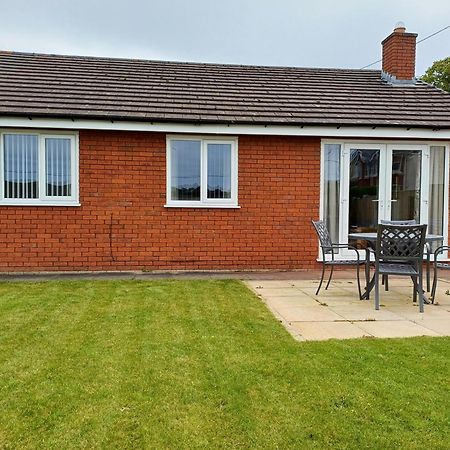 3-Bed Bungalow Near Conwy Valley Close To Castle Колвин Бэй Экстерьер фото