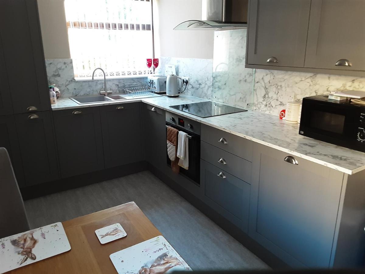 3-Bed Bungalow Near Conwy Valley Close To Castle Колвин Бэй Экстерьер фото