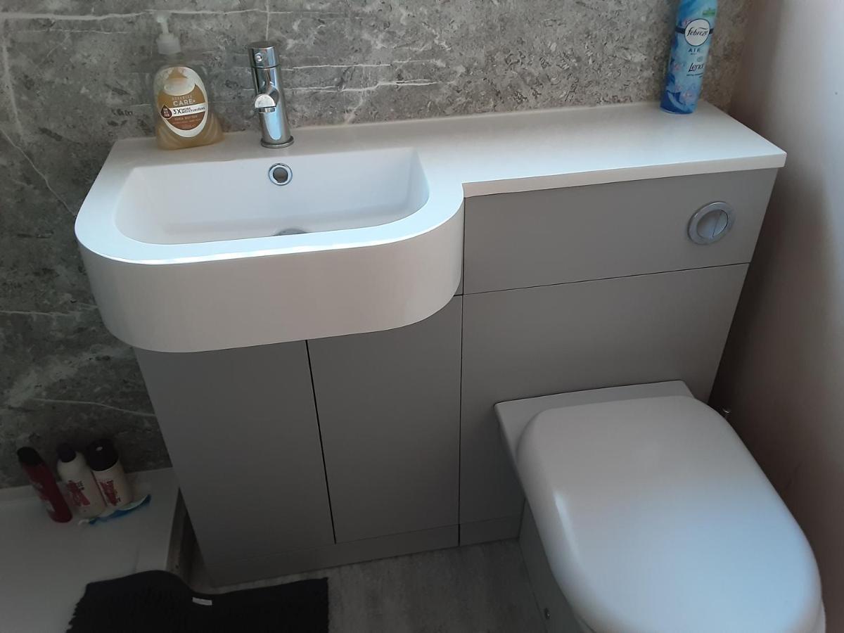 3-Bed Bungalow Near Conwy Valley Close To Castle Колвин Бэй Экстерьер фото