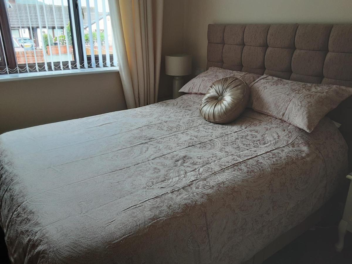 3-Bed Bungalow Near Conwy Valley Close To Castle Колвин Бэй Экстерьер фото