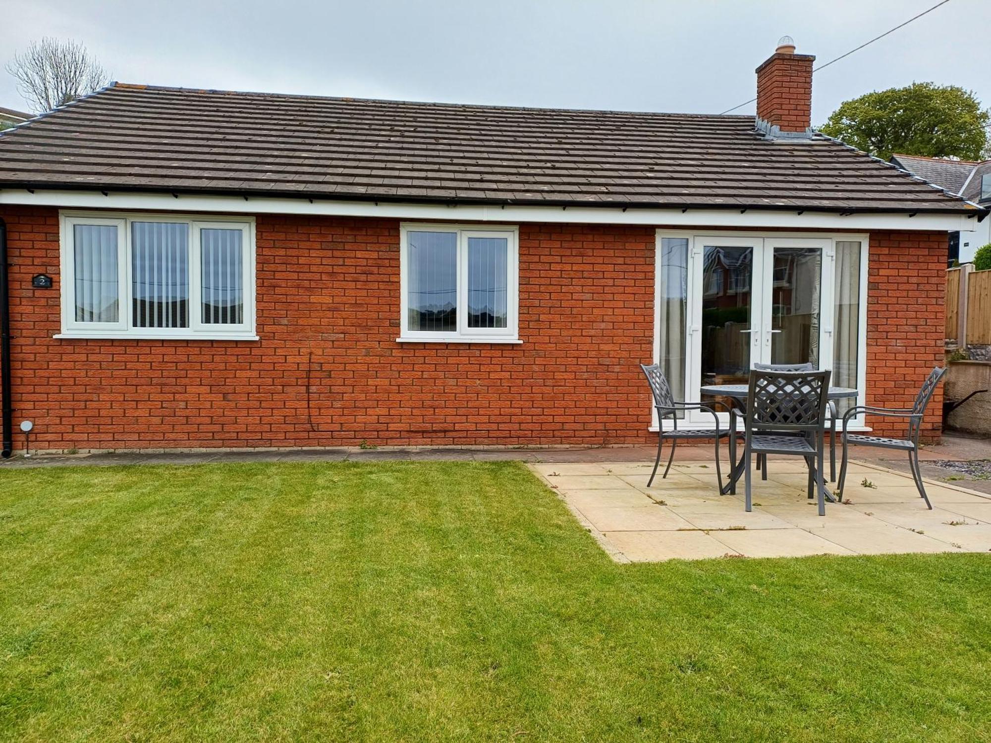 3-Bed Bungalow Near Conwy Valley Close To Castle Колвин Бэй Экстерьер фото